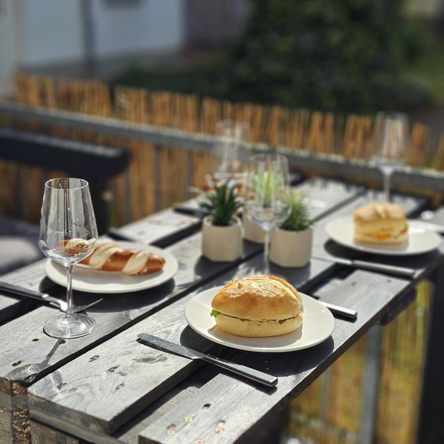 The World, Stilvolles Apartment, Stadtzentral, Parking Free, Late Check In Magdeburgo Exterior foto